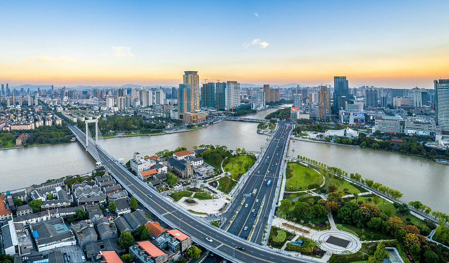 浙江，东方明珠的播音稿风采